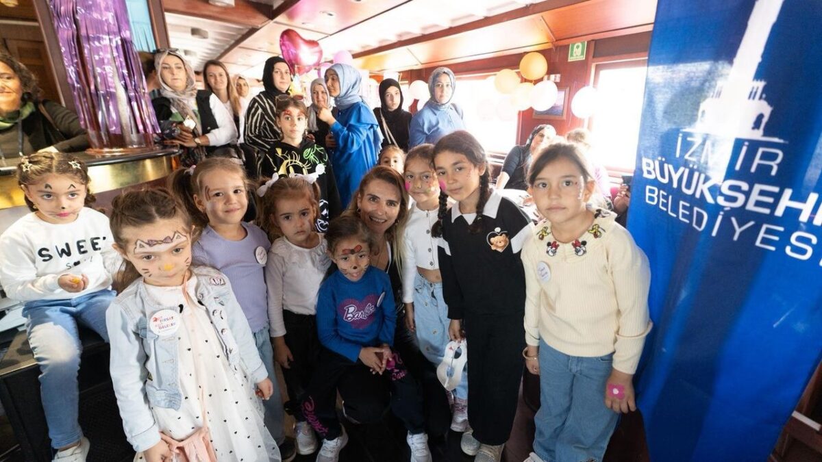 Büyükşehir’den “Dünya Kız Çocukları Günü” etkinliği Büyükşehir’den “Dünya Kız Çocukları Günü” etkinliği