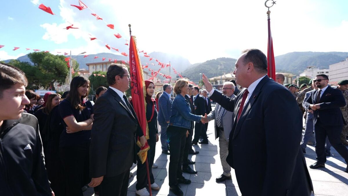 Manisa’da 29 Ekim kutlamaları başladı!