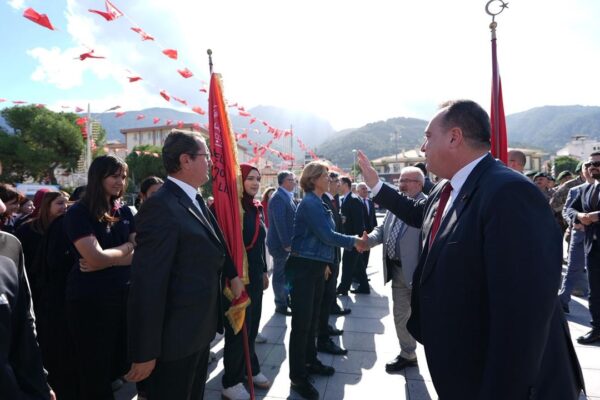 Manisa’da 29 Ekim kutlamaları başladı!