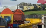 Faciadan dönüldü: TIR, çocuk parkının yakınında devrildi!