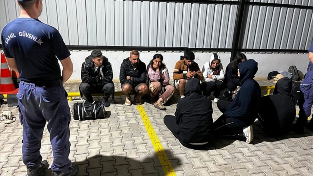 Muğla’da 20 düzensiz göçmen yakalandı Muğla’da 20 düzensiz göçmen yakalandı
