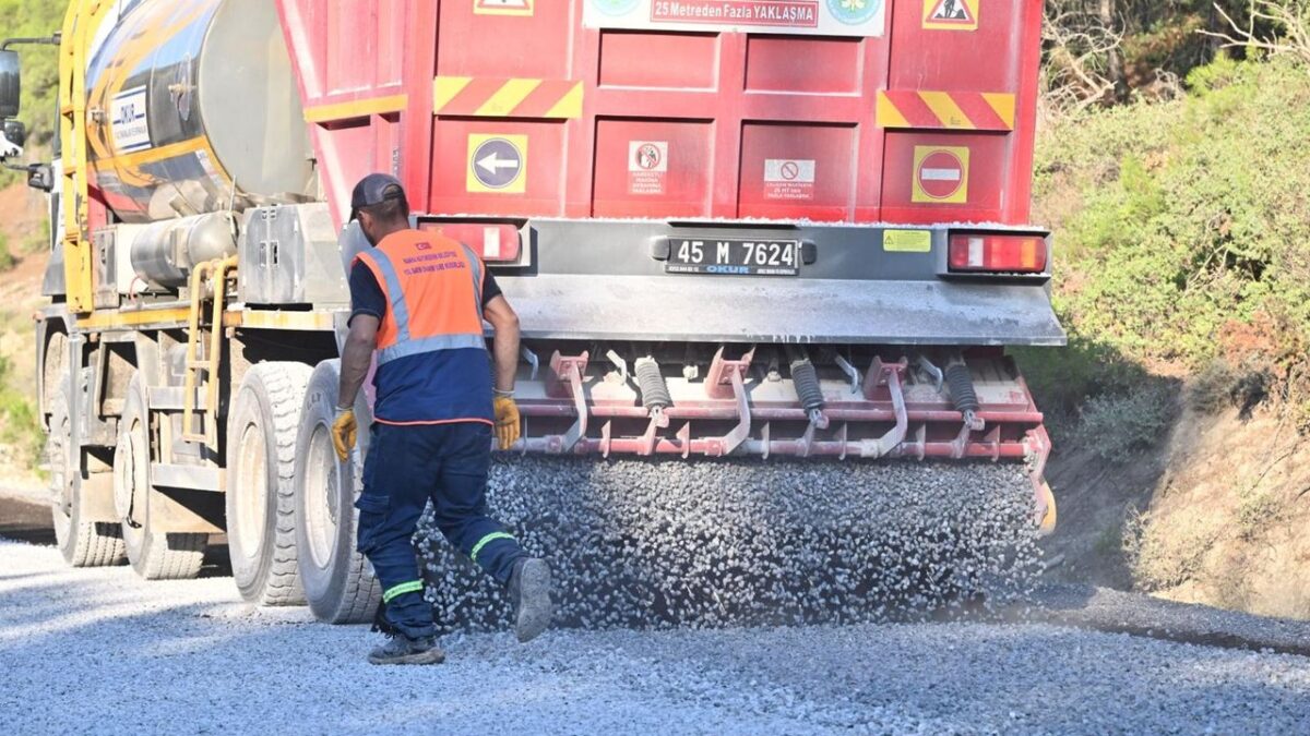 Manisa’da yol çalışmaları tam gaz! Manisa’da yol çalışmaları tam gaz!