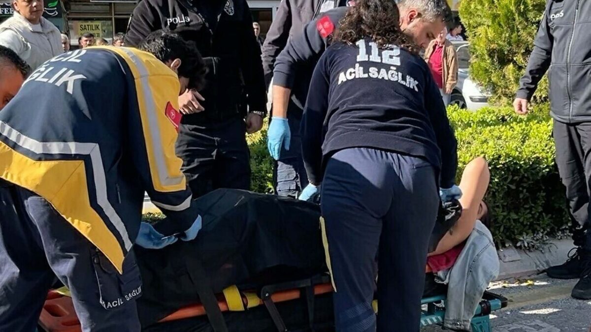 Aydın’da erkek dehşeti: Boşanma aşamasındaki eşini sırtından bıçakladı
