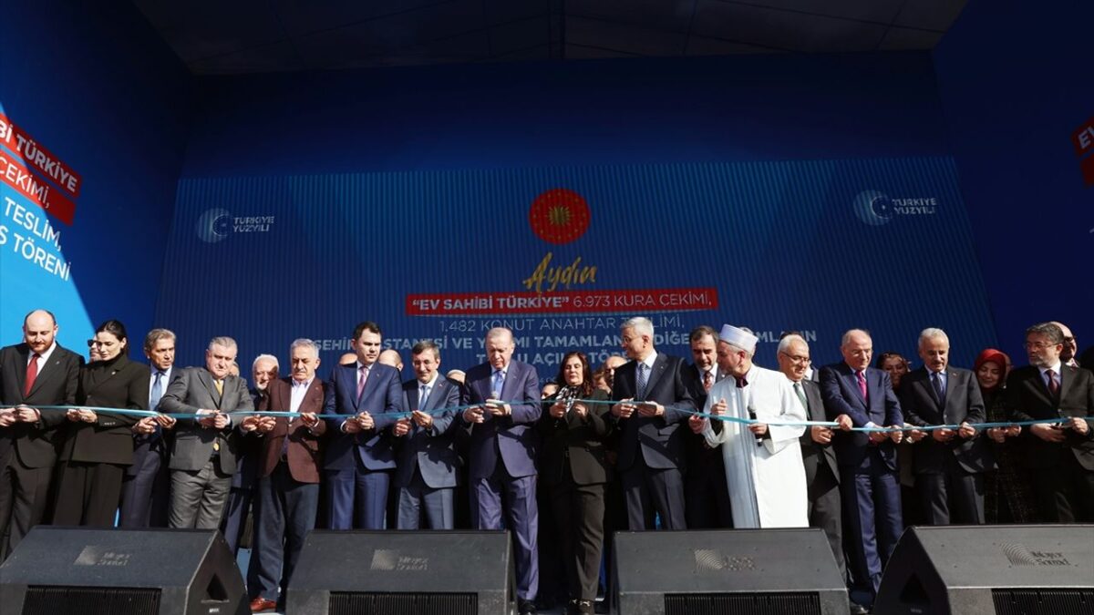 Aydın’da toplu açılış töreni düzenlendi Aydın’da toplu açılış töreni düzenlendi