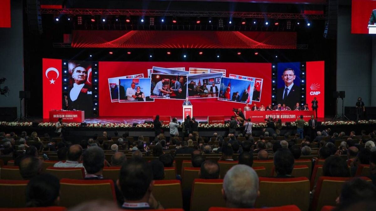 CHP’nin “şaibeli kurultay” davasında erteleme! CHP’nin “şaibeli kurultay” davasında erteleme!