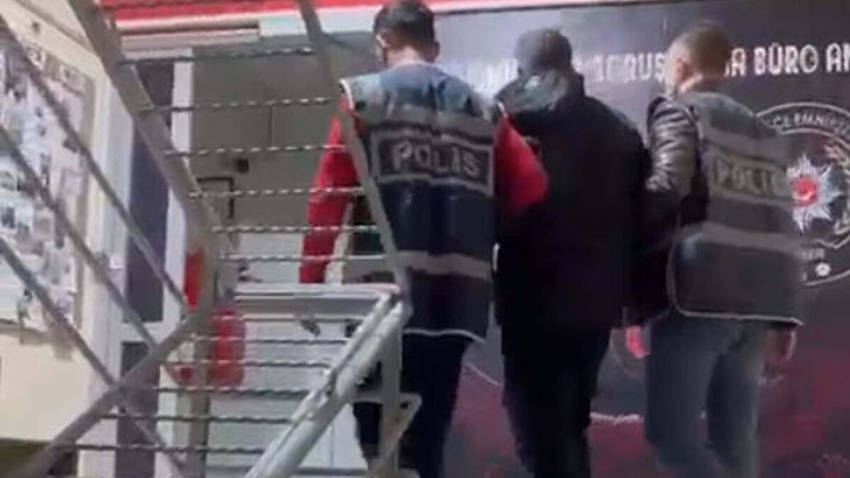Kılık değiştirip ilçe ilçe kaçtı… Bagajda yakalandı! Kılık değiştirip ilçe ilçe kaçtı… Bagajda yakalandı!