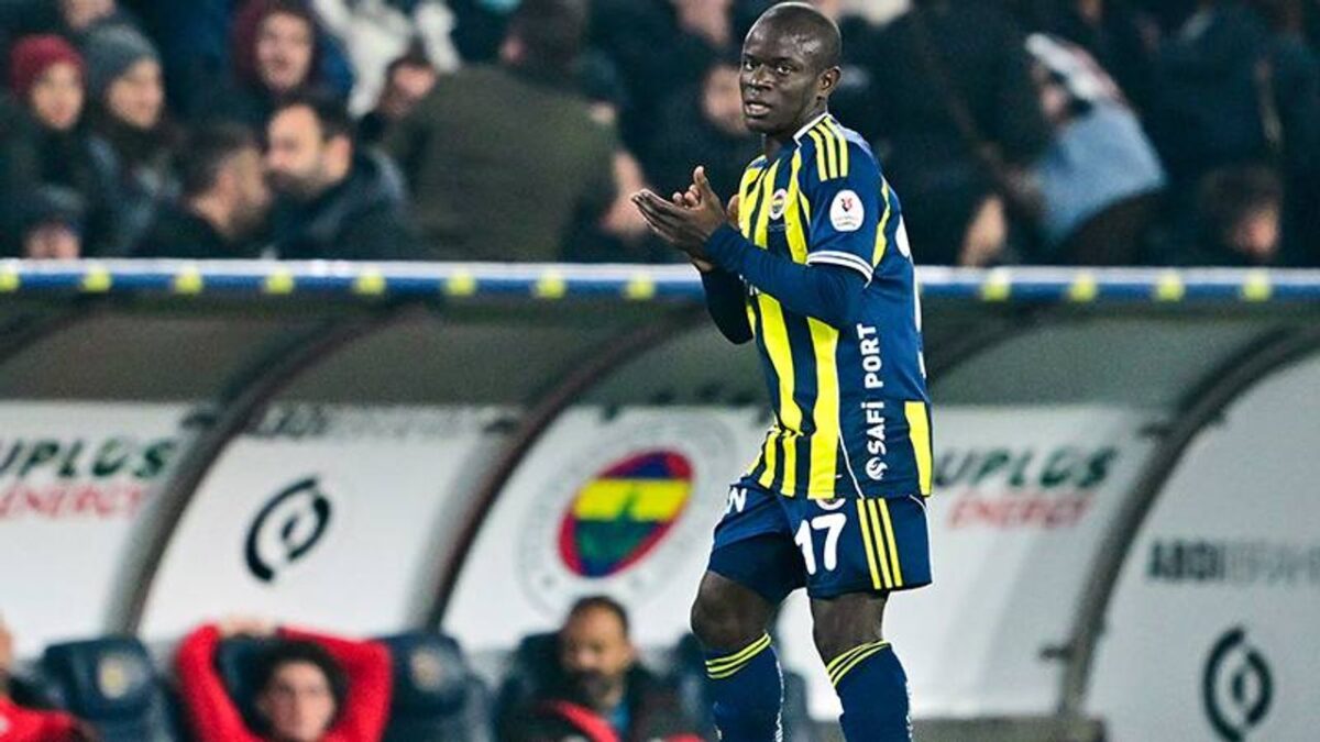 Kante 20 milyon euroyu Fenerbahçe için elinin tersiyle itti! Kante 20 milyon euroyu Fenerbahçe için elinin tersiyle itti!