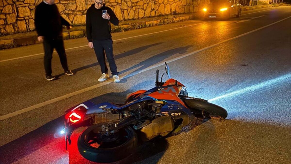 Genç motosikletli kaza kurbanı! Genç motosikletli kaza kurbanı!