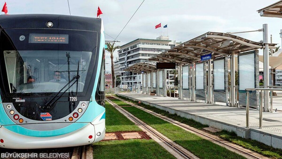 Tramvay seferleri normale döndü