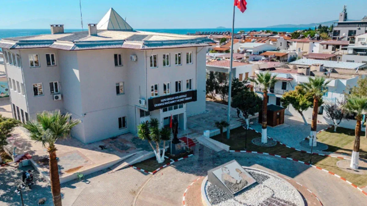 Seferihisar Belediyesi’nden operasyon açıklaması: Silah resmi envanterde! Seferihisar Belediyesi’nden operasyon açıklaması: Silah resmi envanterde!
