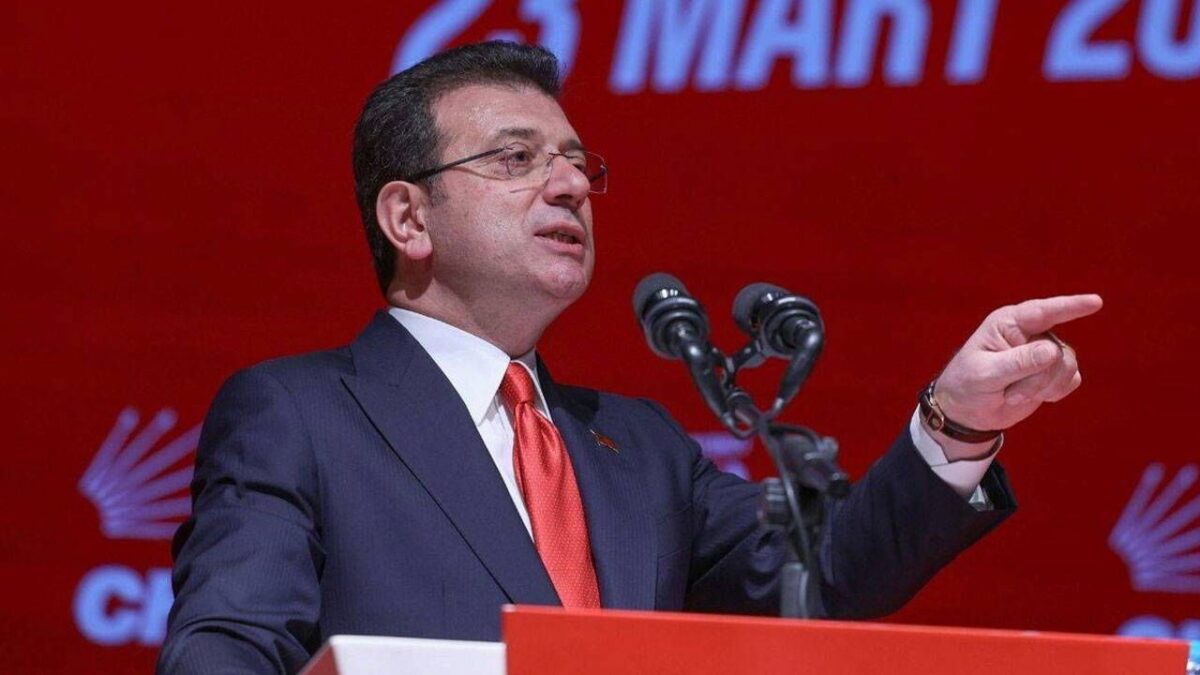 Ekrem İmamoğlu ‘yasakları’ sıraladı: ‘Benimle yarışmaktan korkuyor’