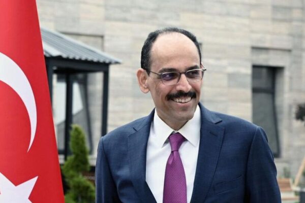 MİT Başkanı Kalın, Pakistan’ı ziyaret etti