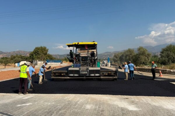 Aydın’ın dört bir yanında yollar yenileniyor