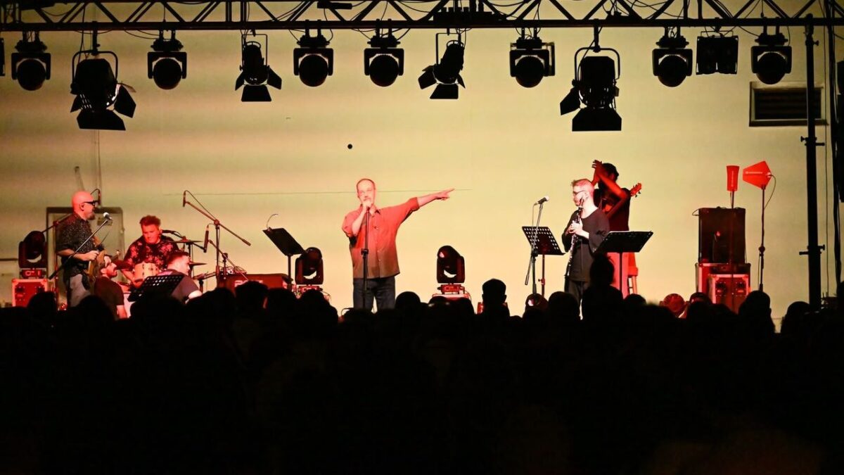Yeni Han Akşamları’nda Hüsnü Arkan’dan unutulmaz konser Yeni Han Akşamları’nda Hüsnü Arkan’dan unutulmaz konser