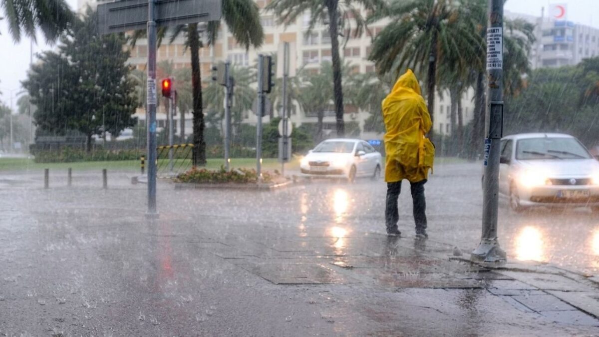 İzmir’in 24 ilçesine ‘sarı’ uyarı! İzmir’in 24 ilçesine ‘sarı’ uyarı!