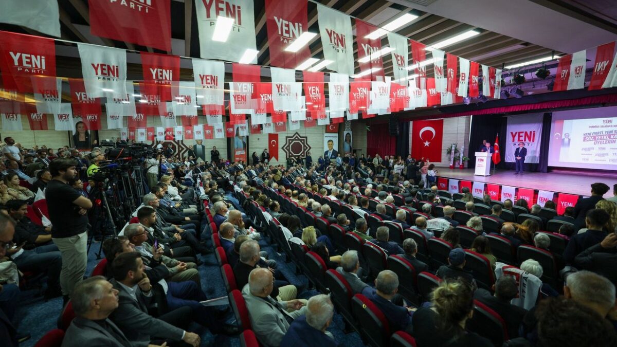 Yeni Parti Manisa’da il yönetimi belli oldu! Yeni Parti Manisa’da il yönetimi belli oldu!